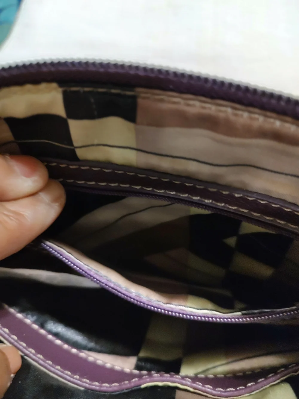 Tignanello Purple Leather Crossbody Bag - Picture 13 of 15